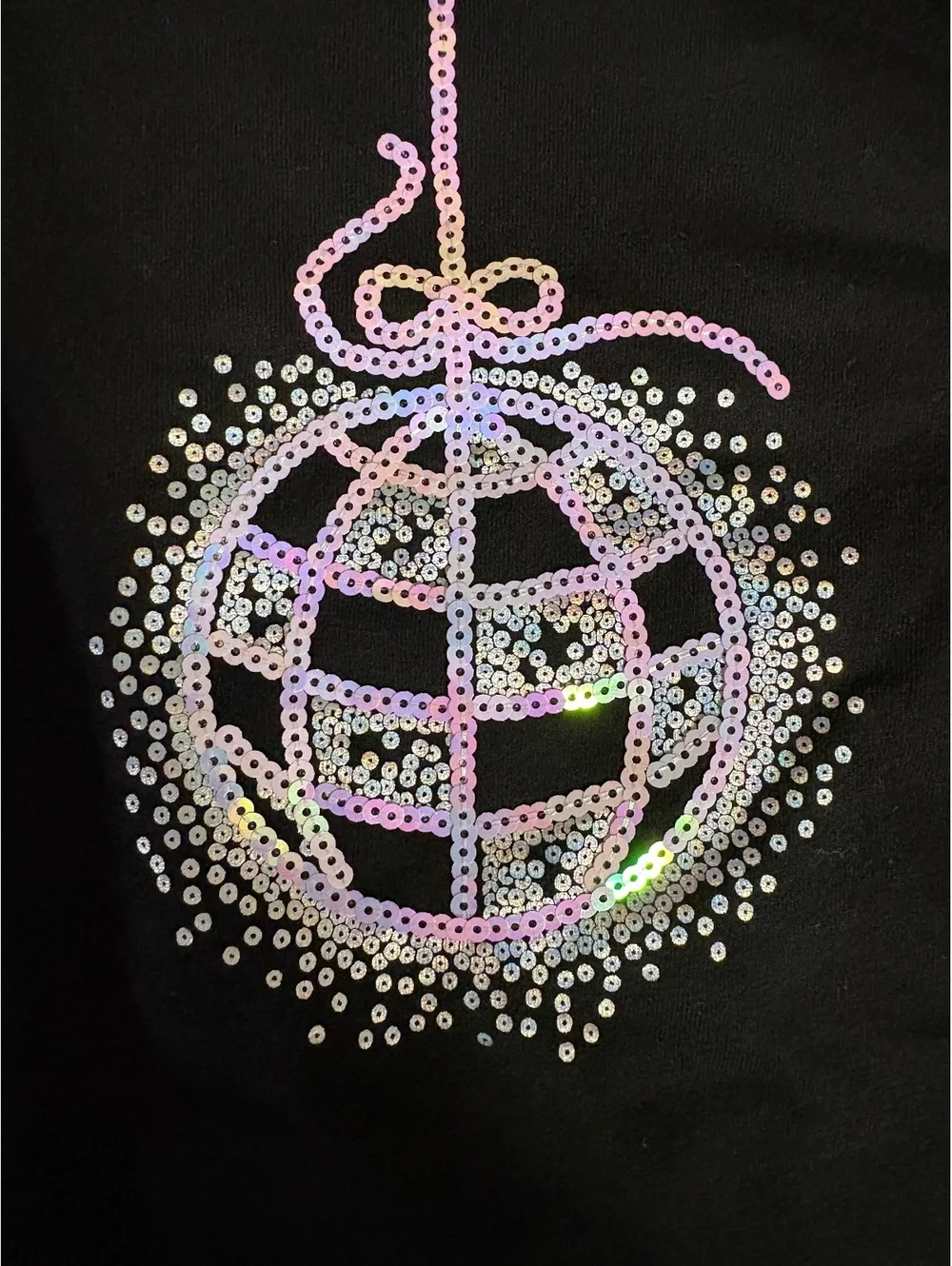 Black ornament shape long sleeve shirt